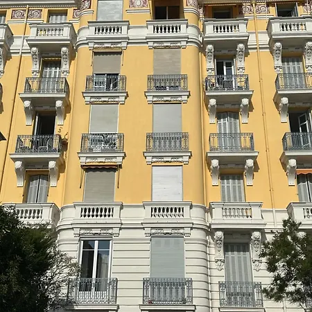 219 Promenade Apartman
